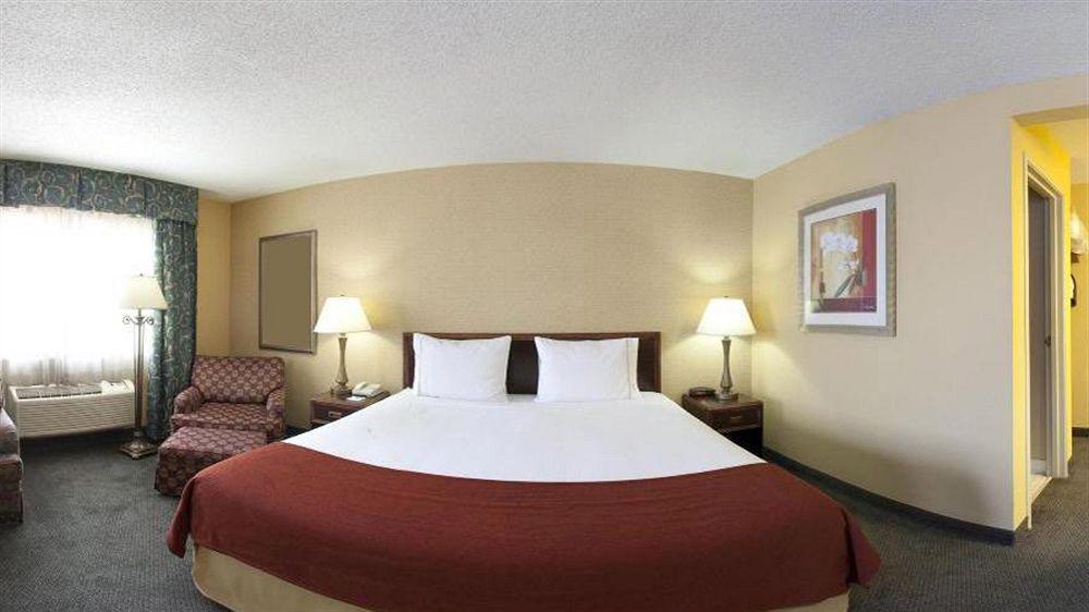Holiday Inn Express Hotel Fort Campbell-Oak Grove By Ihg Extérieur photo