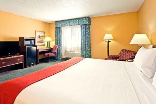 Holiday Inn Express Hotel Fort Campbell-Oak Grove By Ihg Chambre photo