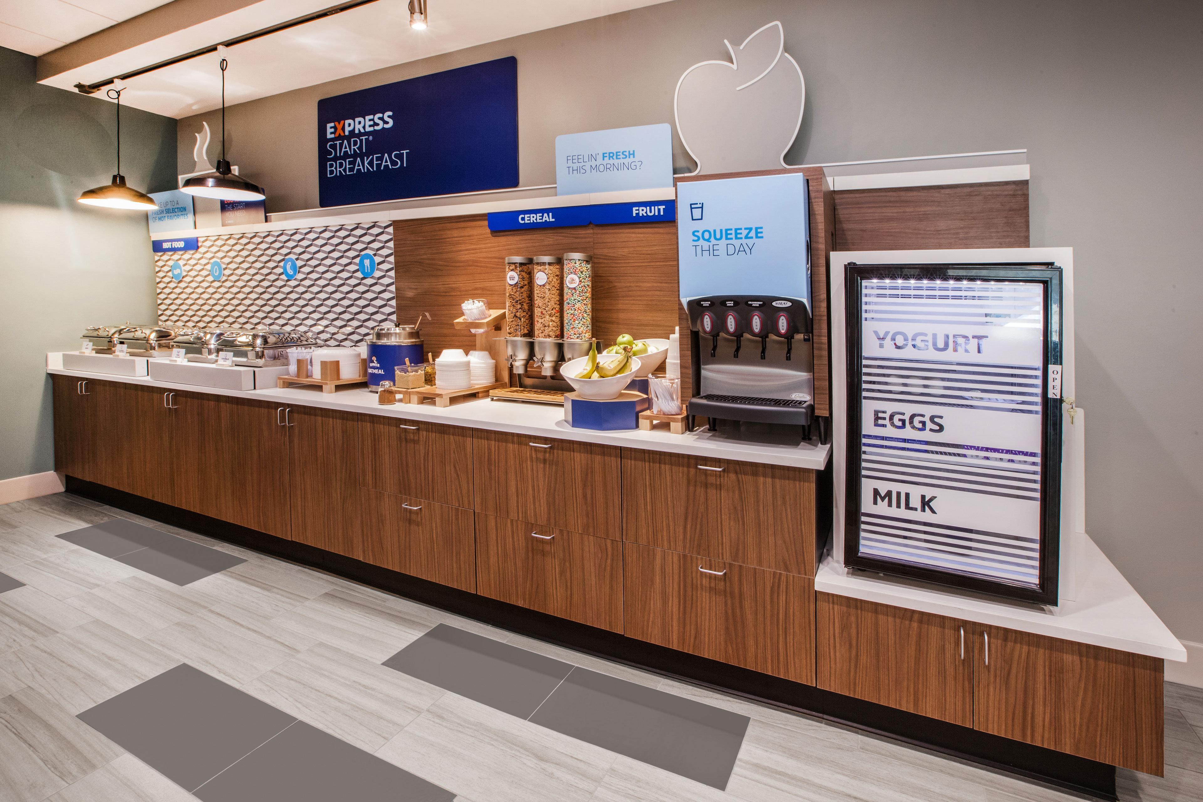 Holiday Inn Express Hotel Fort Campbell-Oak Grove By Ihg Extérieur photo