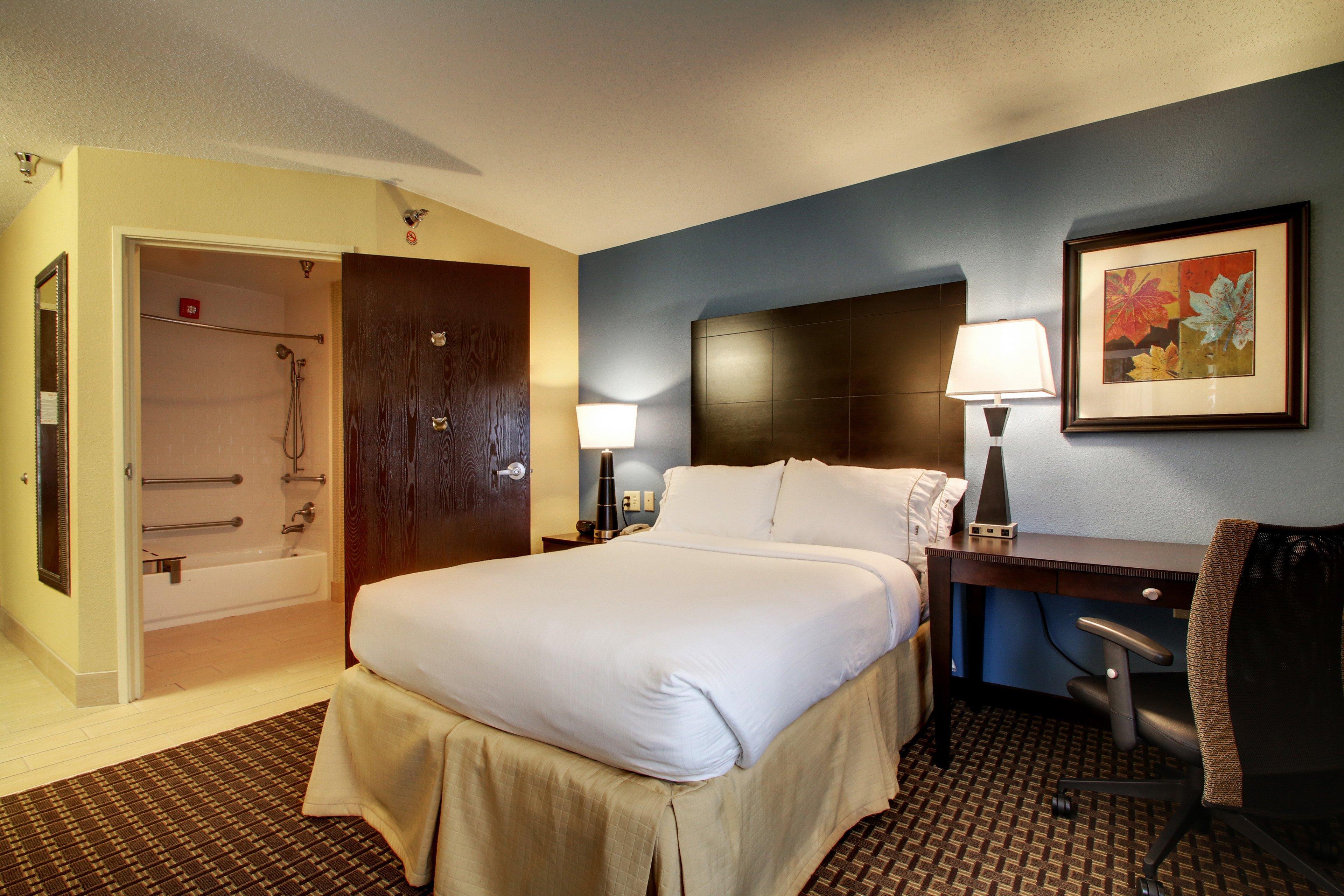 Holiday Inn Express Hotel Fort Campbell-Oak Grove By Ihg Extérieur photo