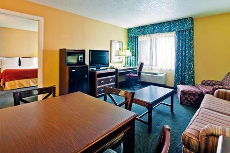 Holiday Inn Express Hotel Fort Campbell-Oak Grove By Ihg Chambre photo